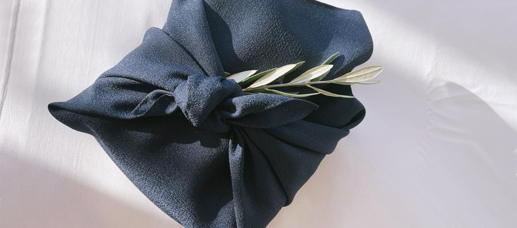 5 Ways to Wrap a Furoshiki, a Sustainable Japanese Wrapping Cloth