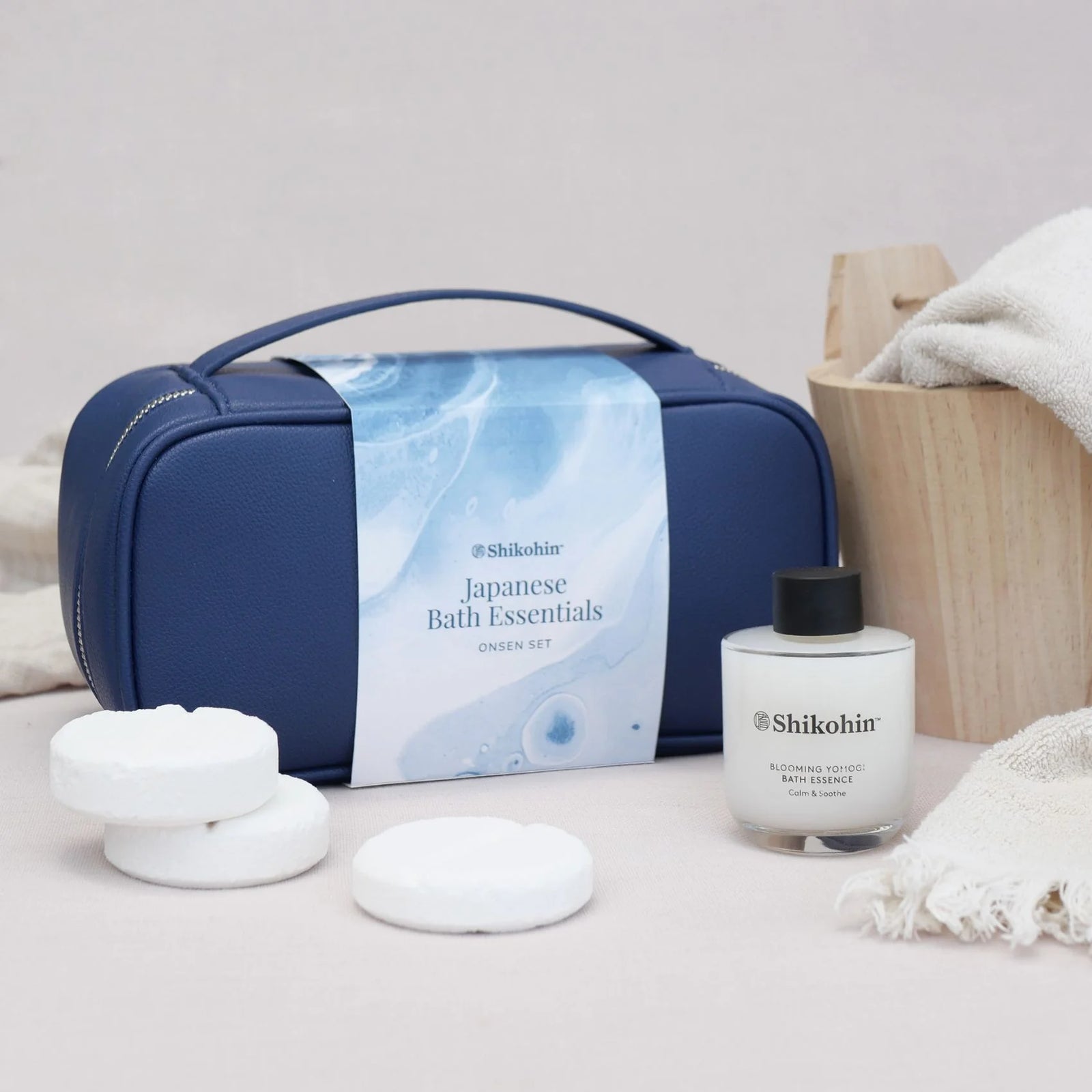 Bath Essentials Set  Shikohin   